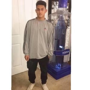 Meet your Posher, Javier